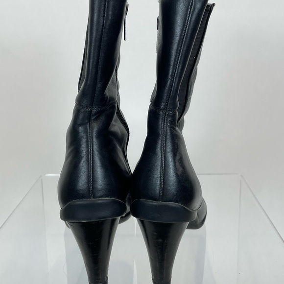 KENNETH COLE BOOTIE HEEL - Picture 2 of 6